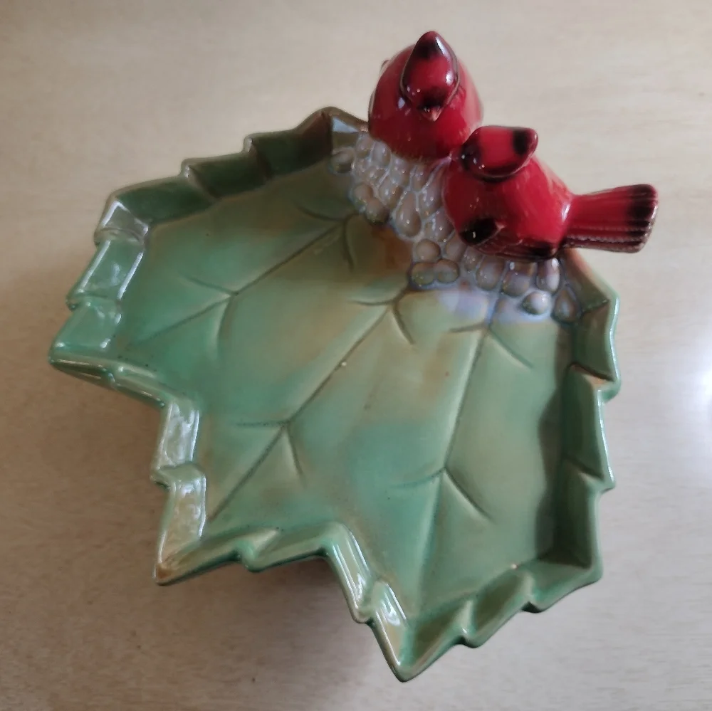 Vintage Art Pottery Green Maple Leaf w/Perched Cardinal Pair